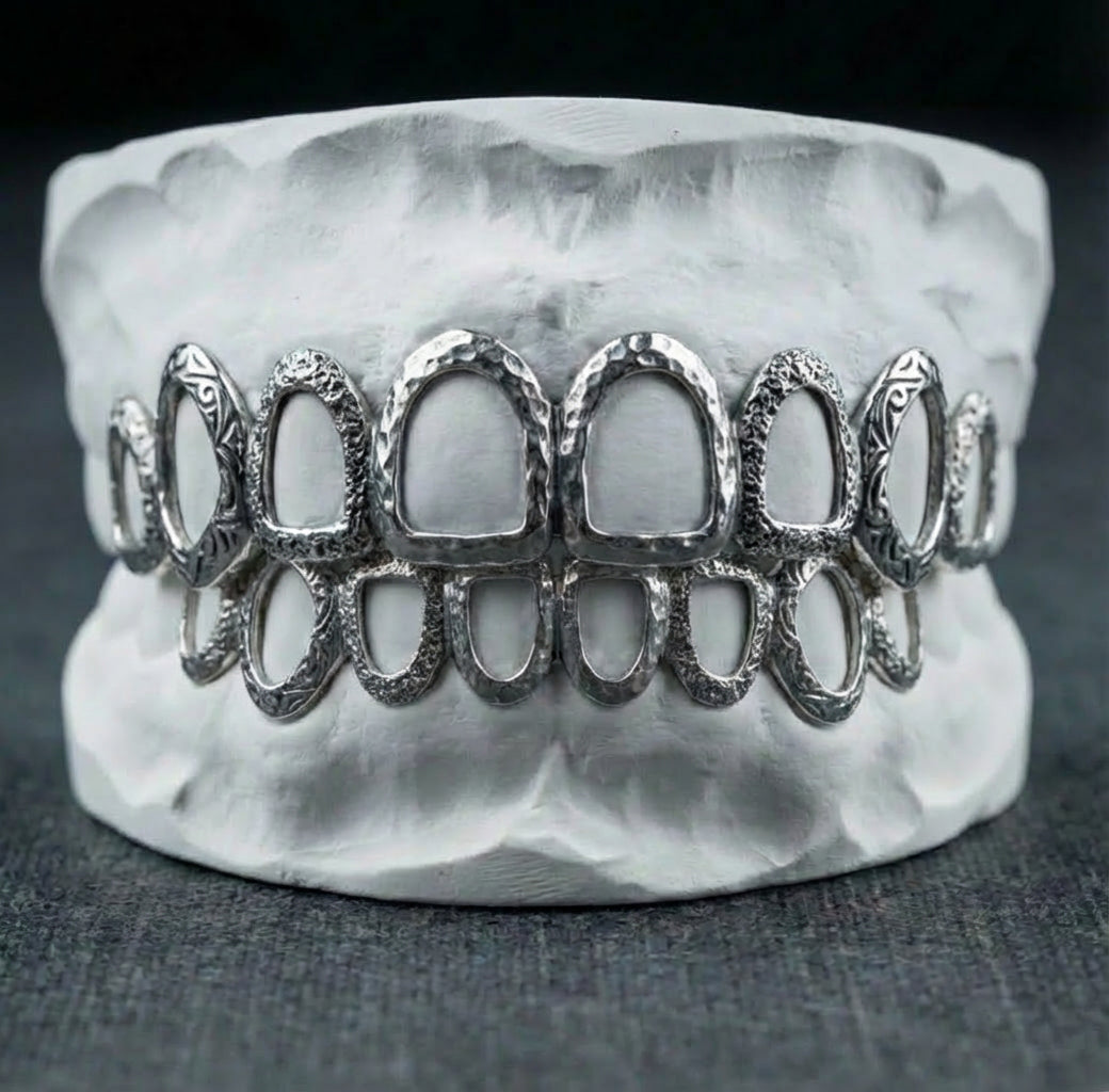 Grillz Texturé Complet 16 Dents sur Mesure